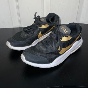 Nike air oketo youth